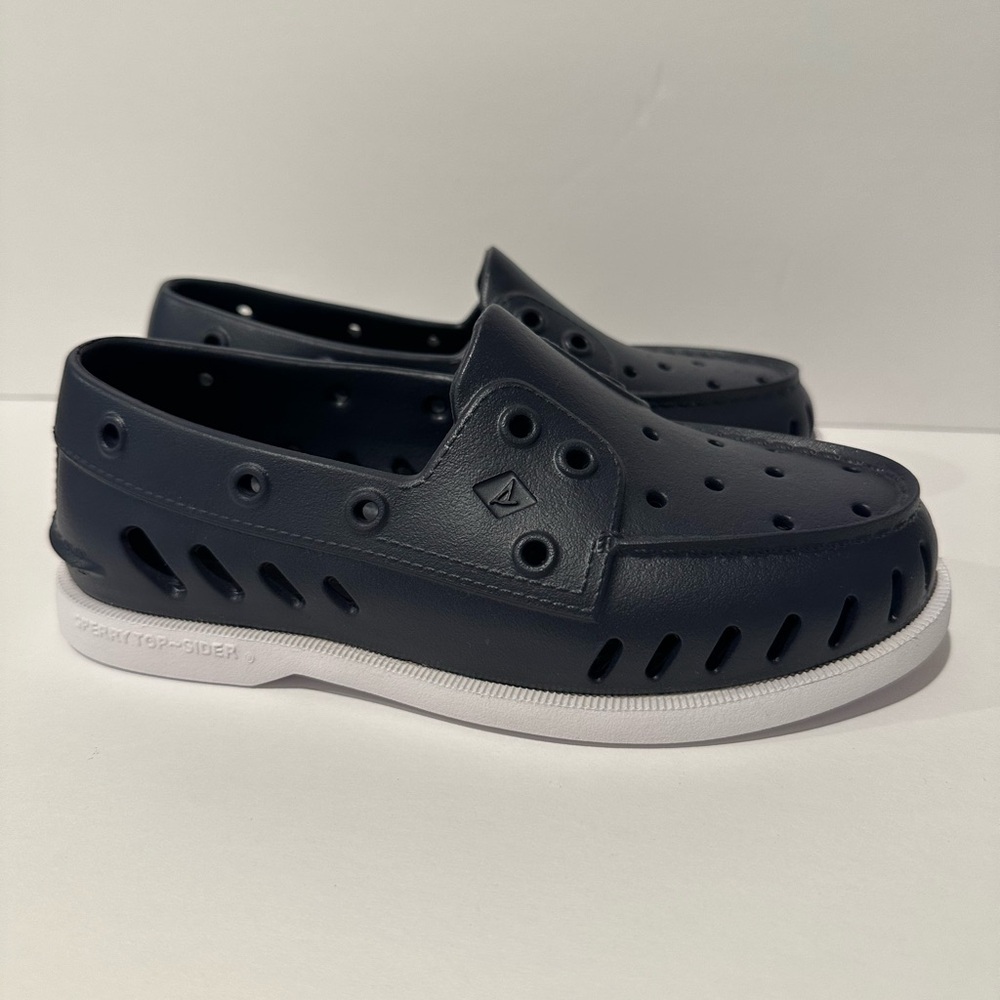 Sperry - Picture 3 of 7